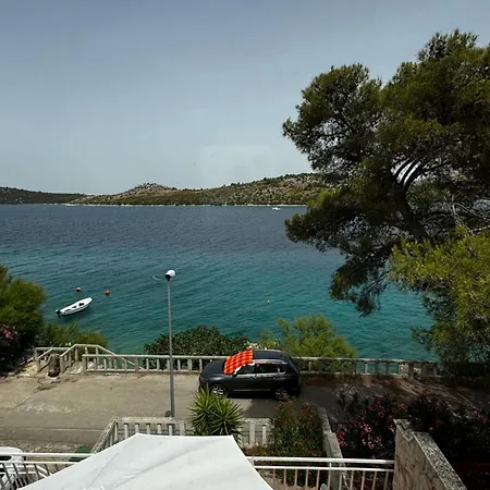 Διαμέρισμα Tea Grebaštica